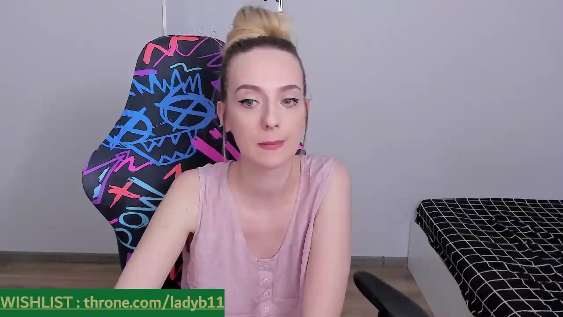 Gallery image thumbnail from Ladybug___'s myfreecams stream on, 08/04/2026, 23:36 image 7 of 20