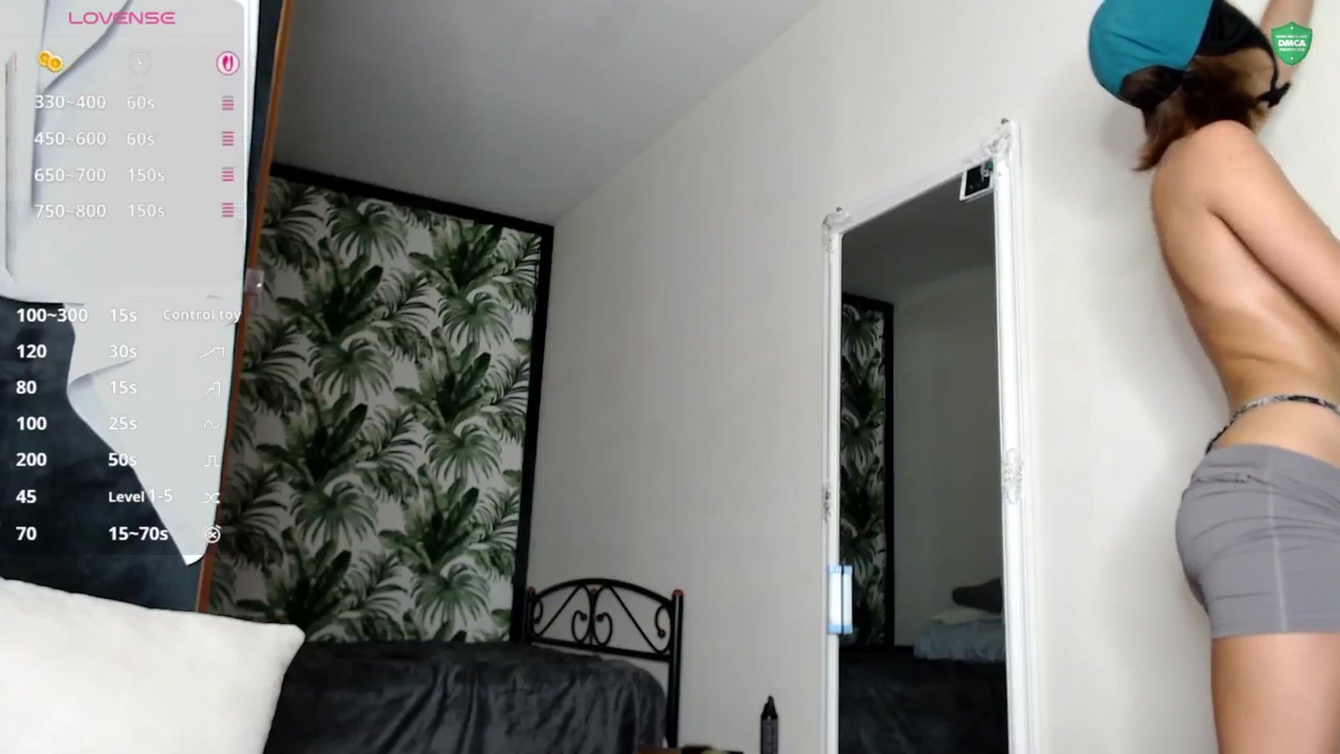 Gallery image thumbnail from Ladyy_on_MTB's myfreecams stream on, 06/18/2025, 20:18 image 9 of 20