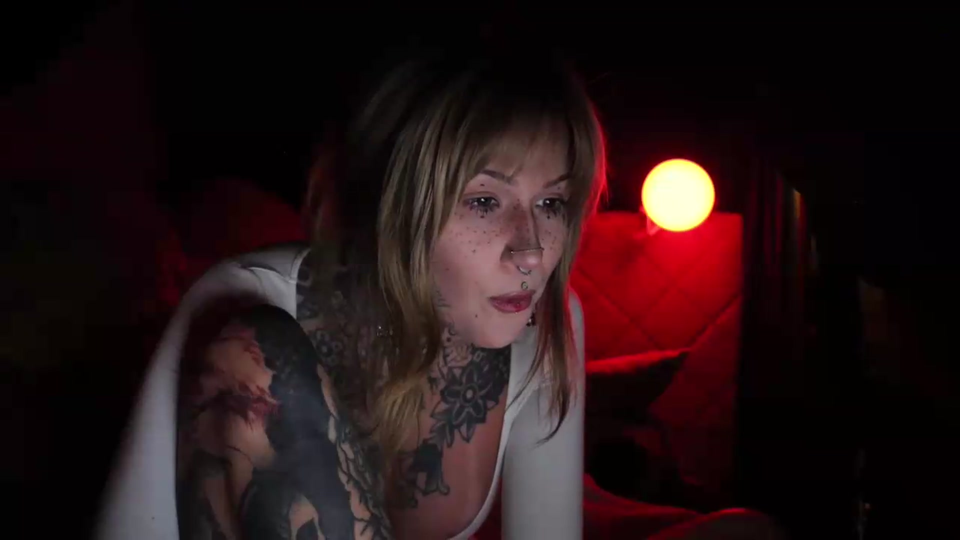 Gallery image thumbnail from LainMurphy's myfreecams stream on, 05/21/2026, 06:51 image 12 of 20
