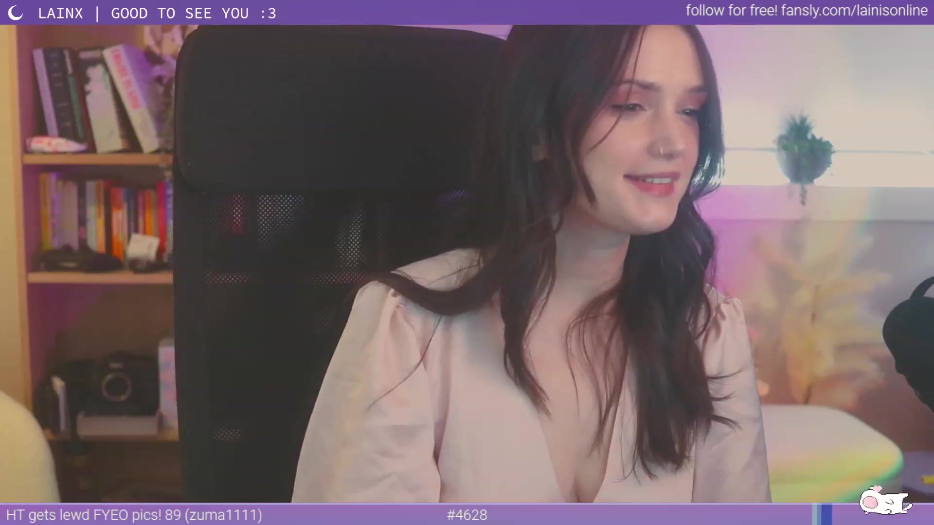 Gallery image thumbnail from Lainx's myfreecams stream on, 10/06/2023, 03:52 image 12 of 20