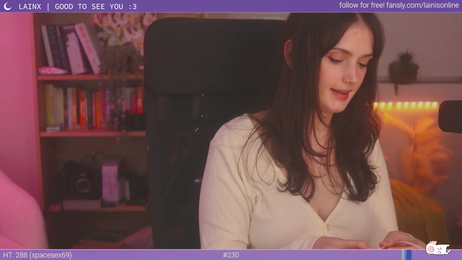 Gallery image thumbnail from Lainx's myfreecams stream on, 01/02/2024, 10:18 image 18 of 20