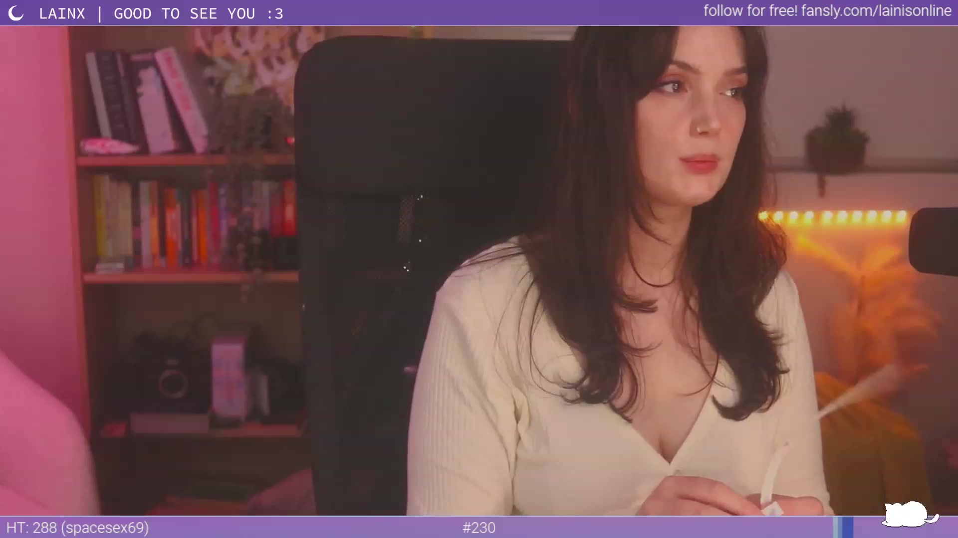 Gallery image thumbnail from Lainx's myfreecams stream on, 01/02/2024, 10:18 image 6 of 20