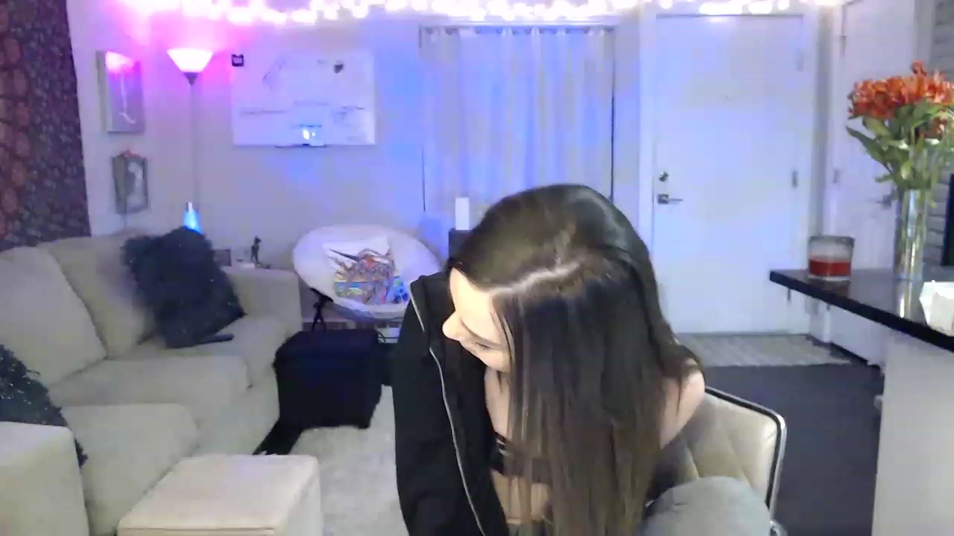 Gallery image thumbnail from Lakelove6's myfreecams stream on, 11/16/2022, 08:24 image 13 of 20