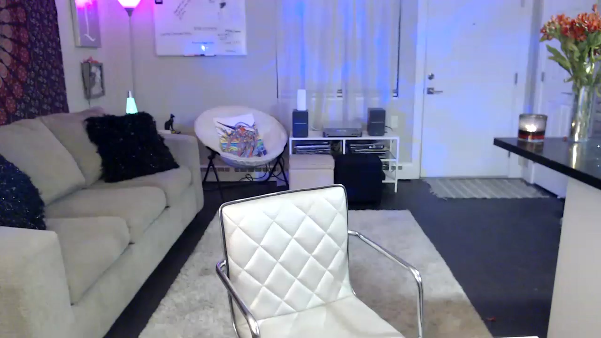 Gallery image thumbnail from Lakelove6's myfreecams stream on, 11/19/2022, 08:13 image 16 of 20