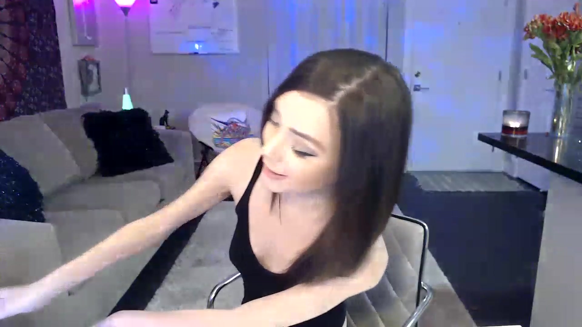 Gallery image thumbnail from Lakelove6's myfreecams stream on, 11/19/2022, 08:13 image 14 of 20