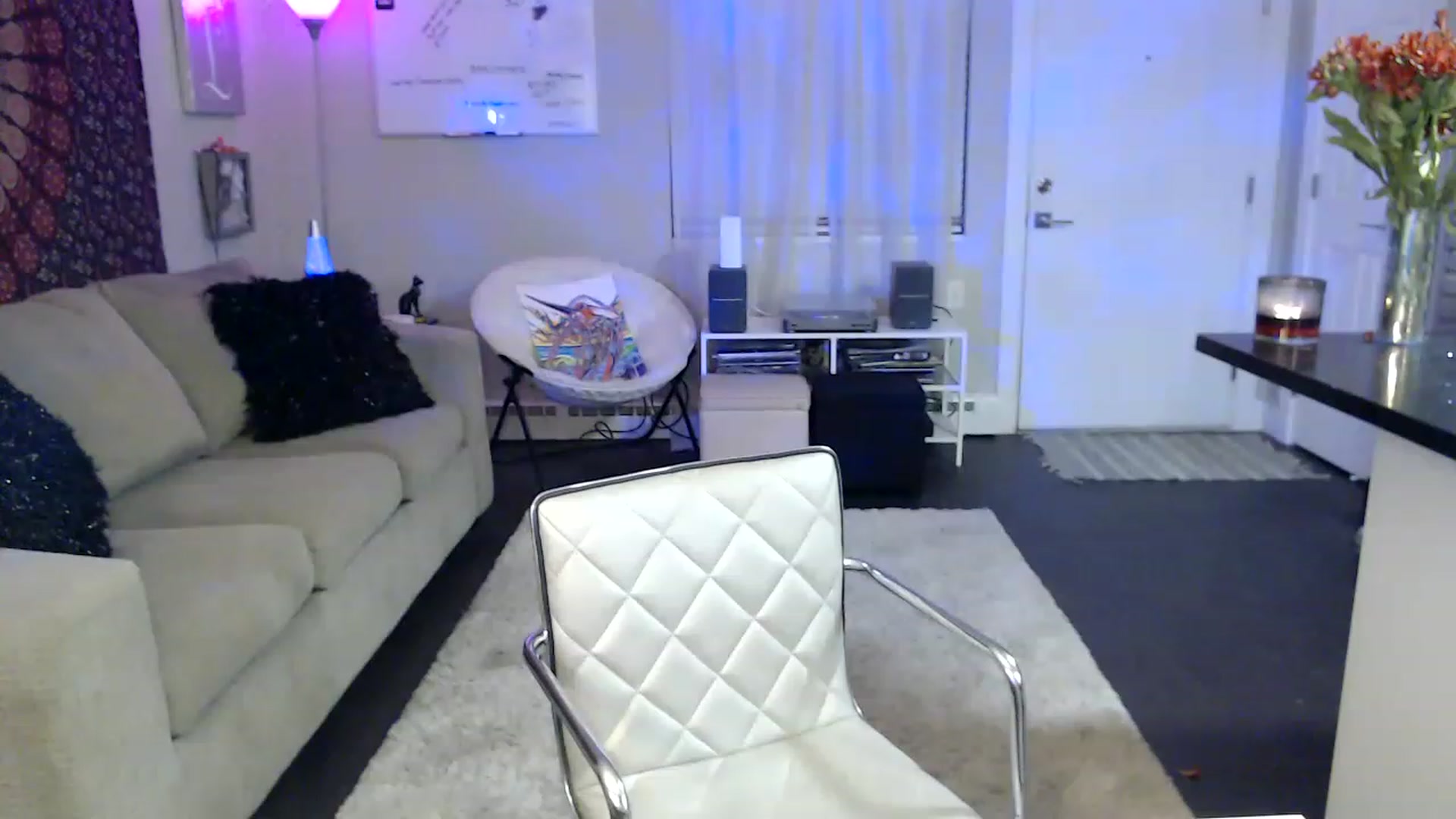 Gallery image thumbnail from Lakelove6's myfreecams stream on, 11/19/2022, 08:13 image 15 of 20