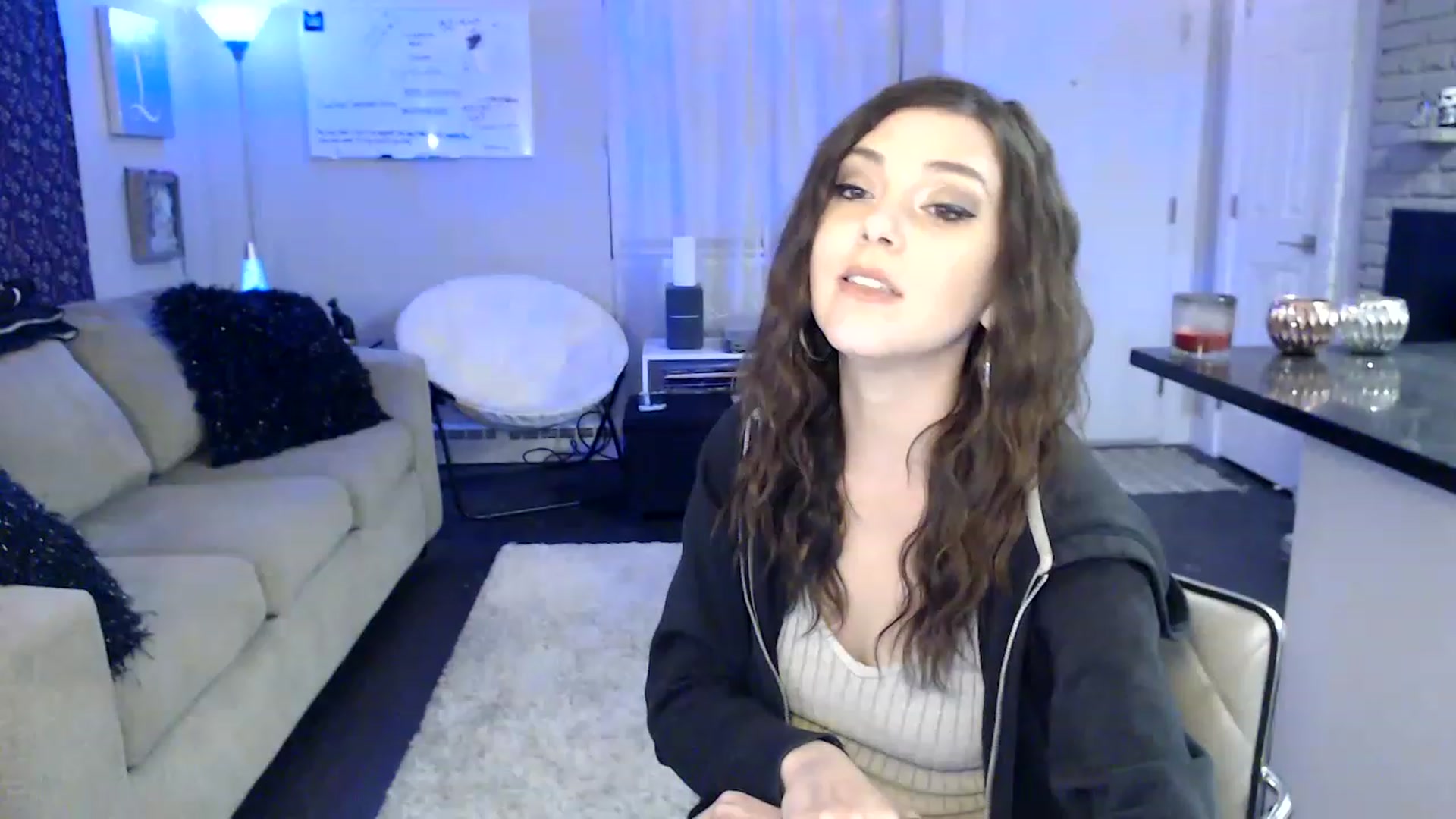 Gallery image thumbnail from Lakelove6's myfreecams stream on, 01/29/2023, 13:09 image 17 of 20