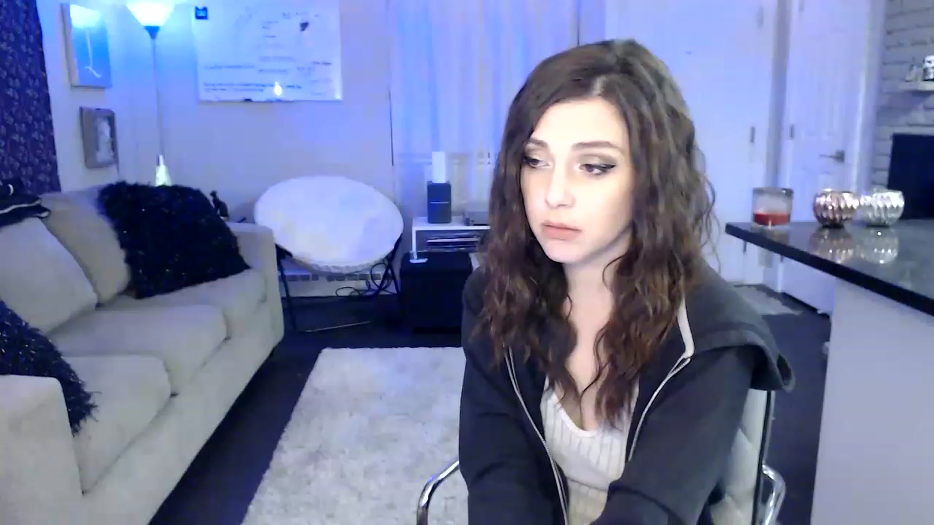 Gallery image thumbnail from Lakelove6's myfreecams stream on, 01/29/2023, 13:09 image 15 of 20