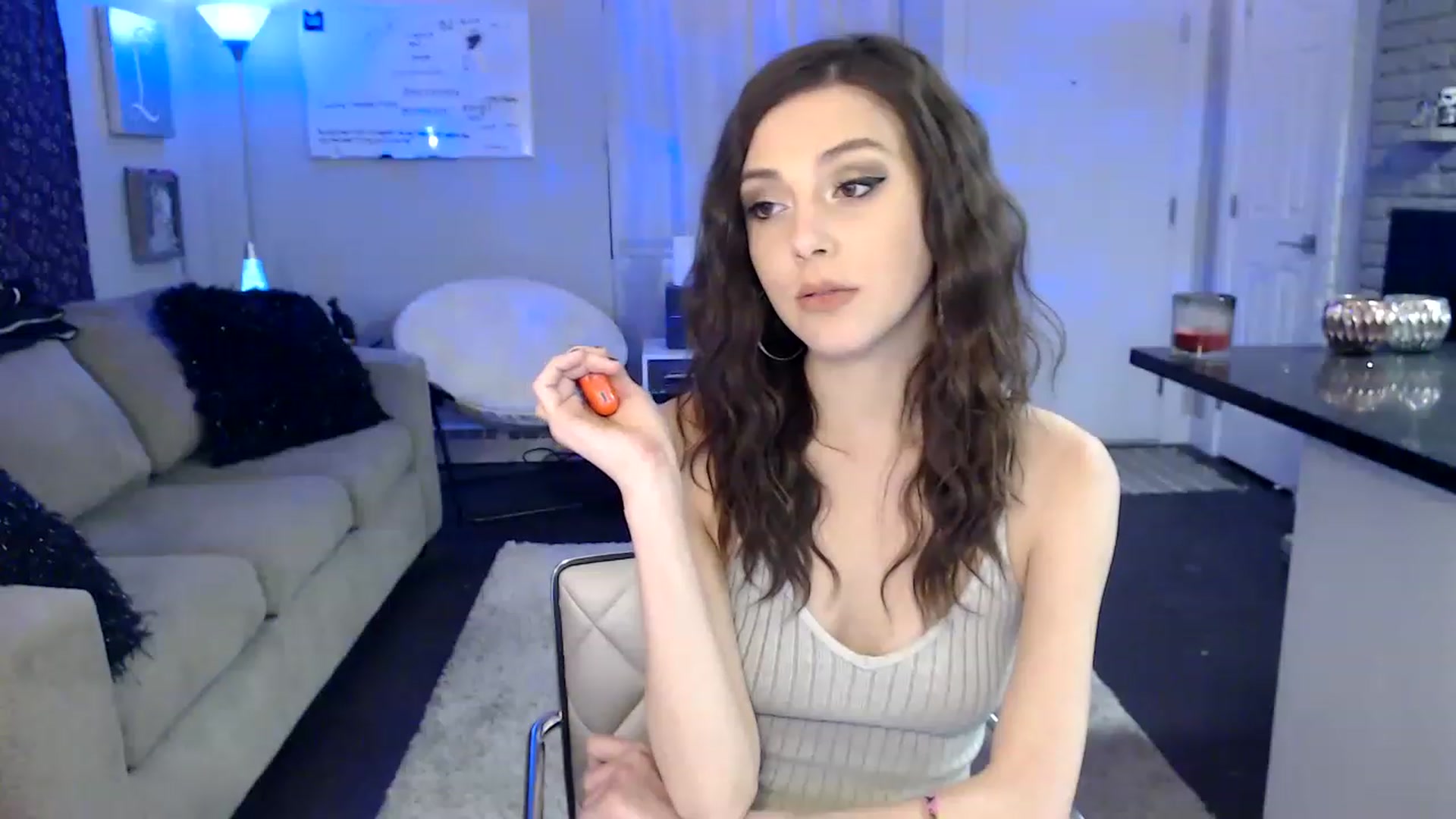 Gallery image thumbnail from Lakelove6's myfreecams stream on, 01/29/2023, 13:09 image 3 of 20