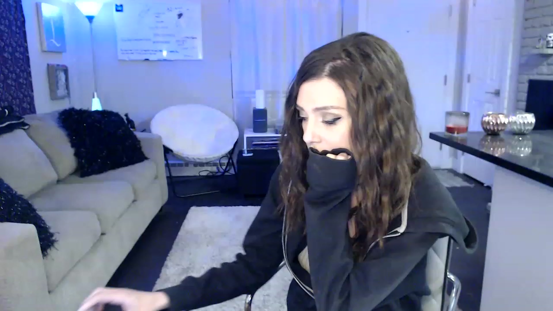 Gallery image thumbnail from Lakelove6's myfreecams stream on, 01/29/2023, 13:09 image 14 of 20