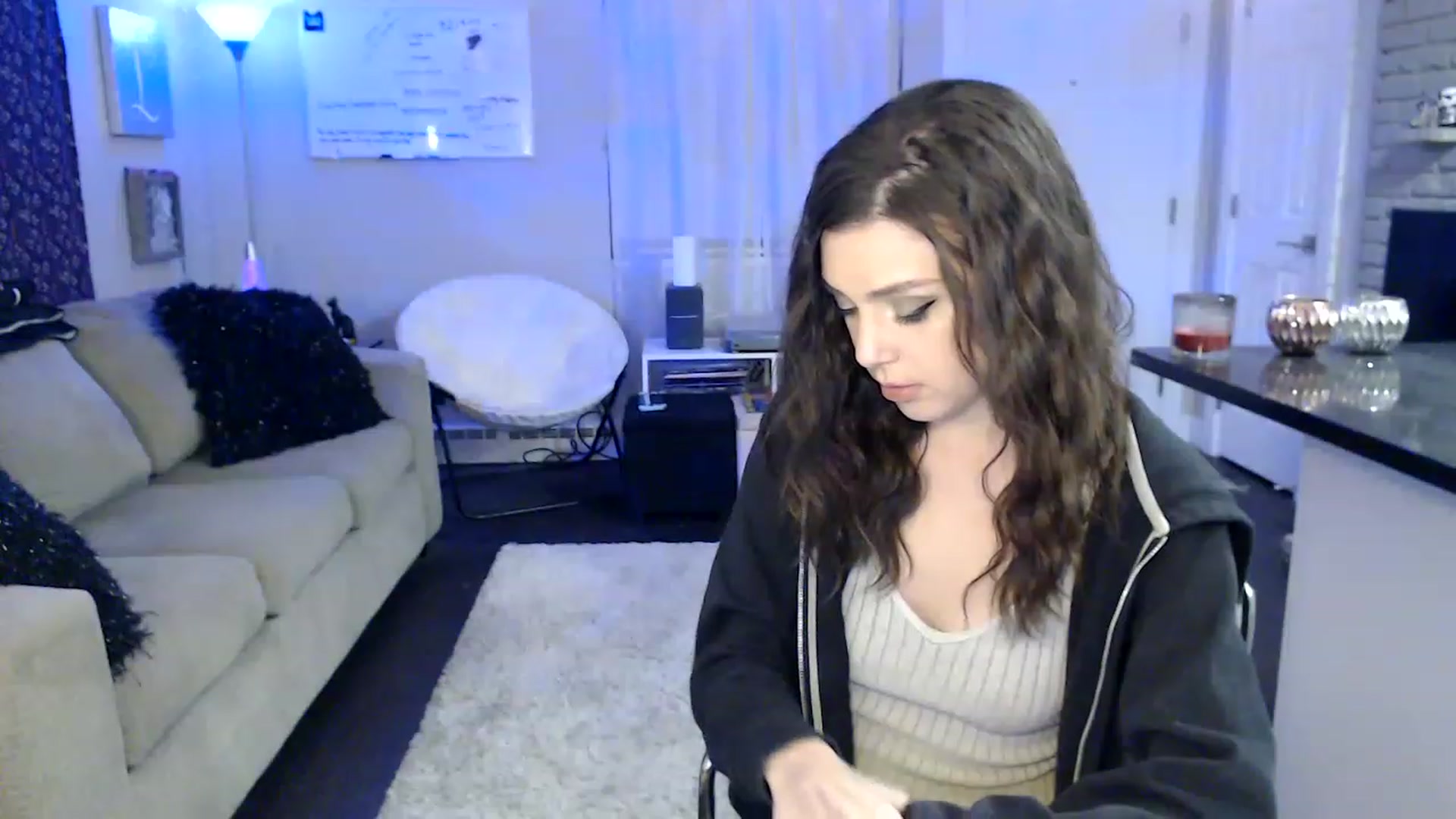 Gallery image thumbnail from Lakelove6's myfreecams stream on, 01/29/2023, 13:09 image 16 of 20