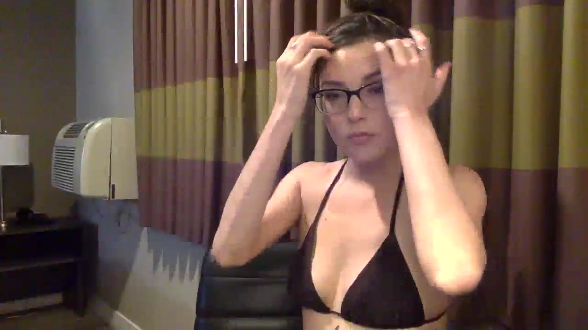 Gallery image thumbnail from Lakelove6's myfreecams stream on, 08/01/2023, 09:58 image 17 of 20