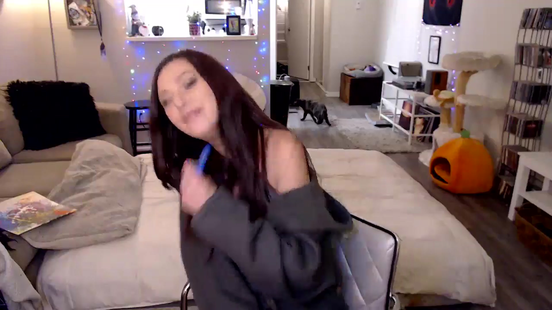 Gallery image thumbnail from Lakelove6's myfreecams stream on, 10/16/2024, 11:54 image 14 of 20