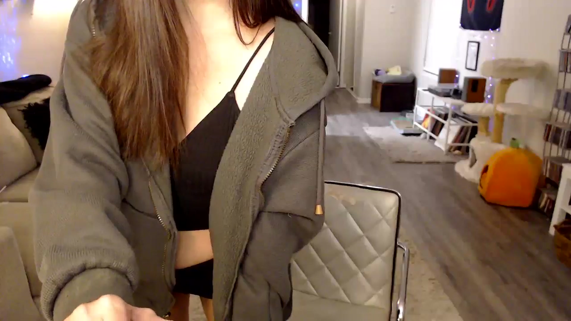 Gallery image thumbnail from Lakelove6's myfreecams stream on, 11/05/2024, 10:08 image 10 of 20