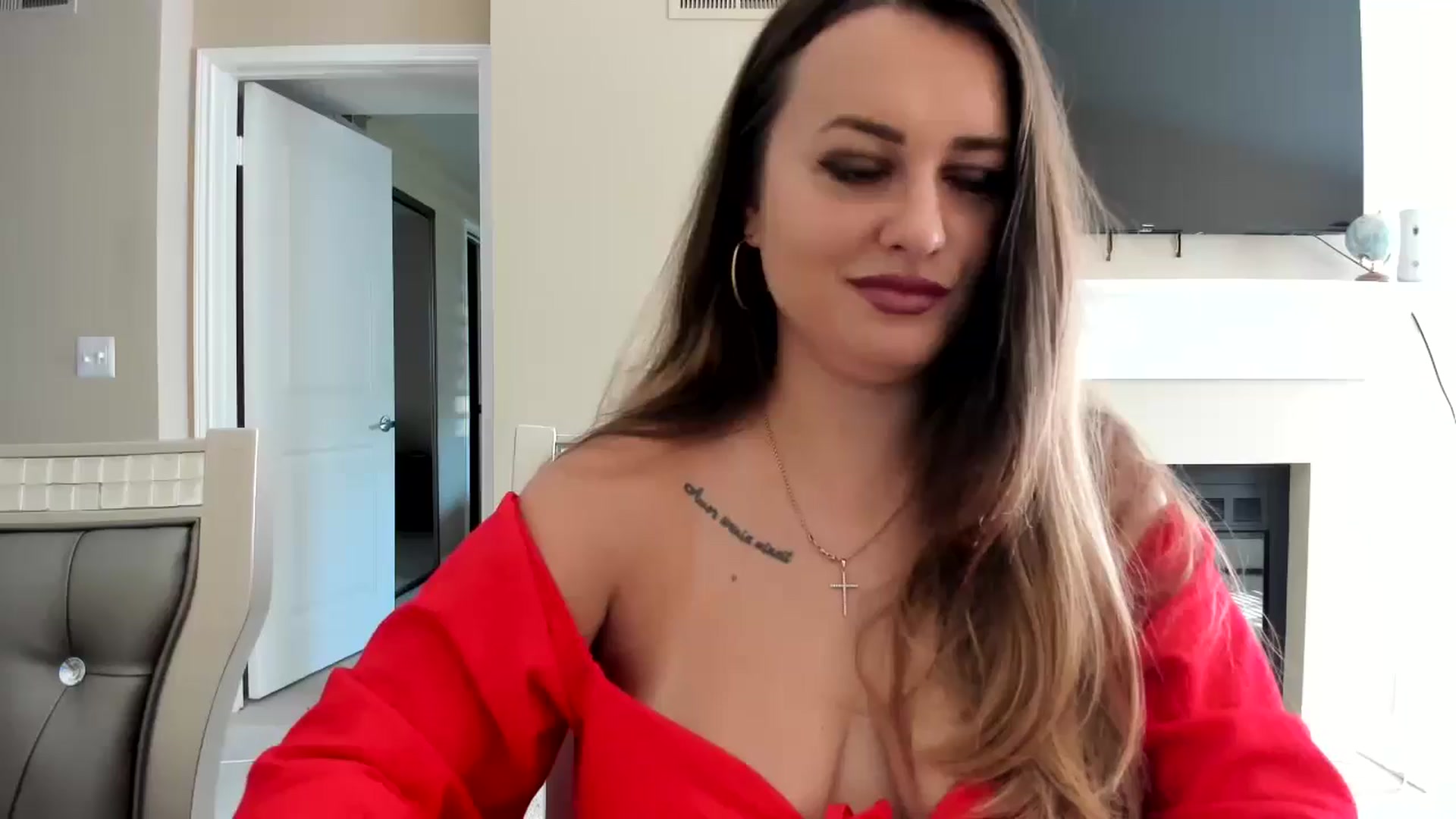 Gallery image thumbnail from Lakshmi_'s myfreecams stream on, 08/21/2024, 17:22 image 1 of 20