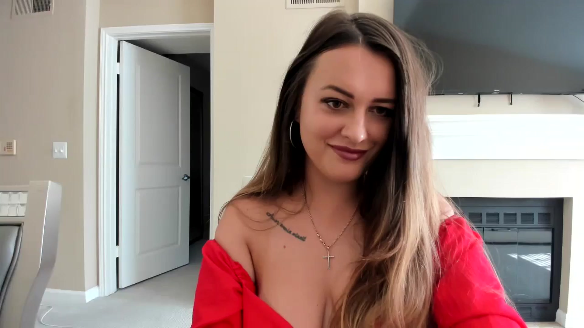 Gallery image thumbnail from Lakshmi_'s myfreecams stream on, 08/23/2024, 17:04 image 1 of 20