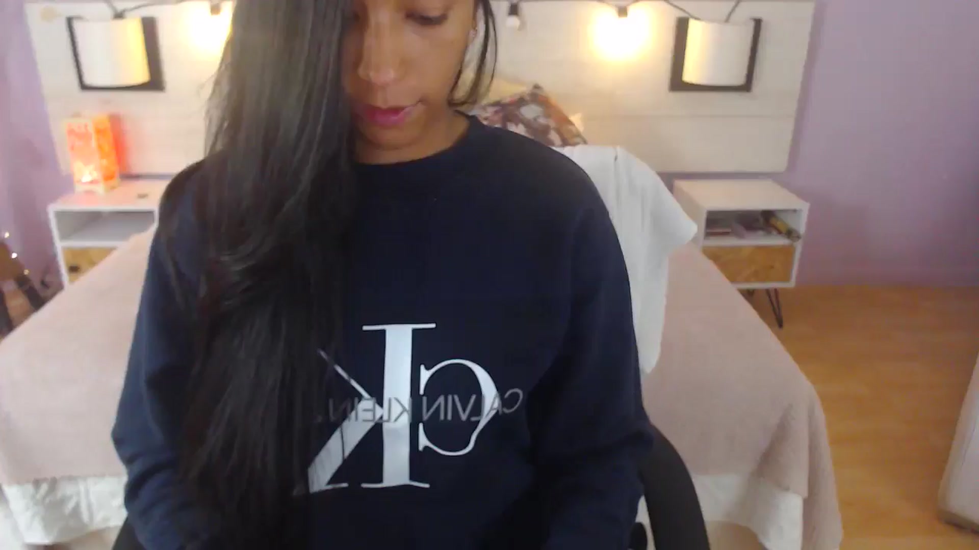 Gallery image thumbnail from Lakshmi_7's myfreecams stream on, 10/02/2025, 11:16 image 13 of 20