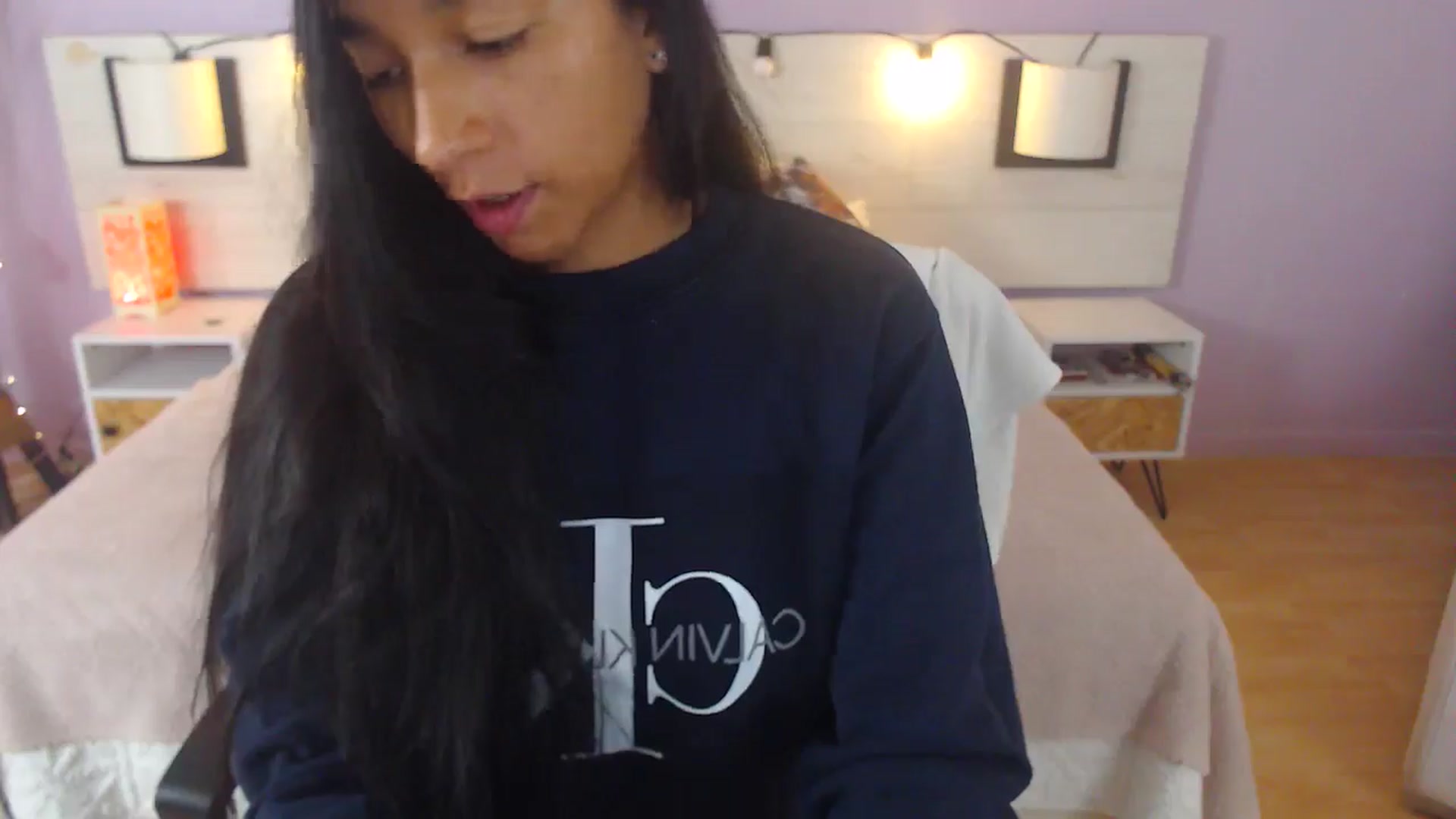Gallery image thumbnail from Lakshmi_7's myfreecams stream on, 10/02/2025, 11:16 image 18 of 20