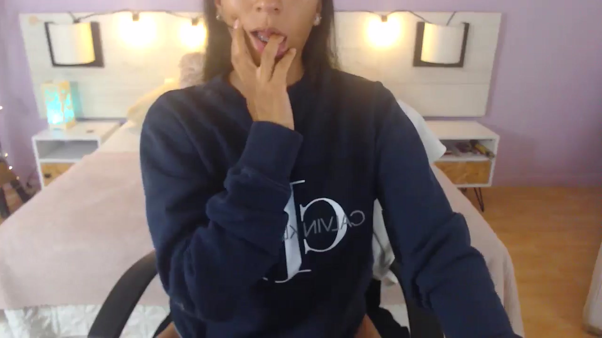 Gallery image thumbnail from Lakshmi_7's myfreecams stream on, 10/02/2025, 11:16 image 7 of 20