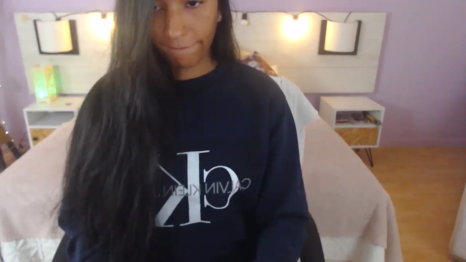 Gallery image thumbnail from Lakshmi_7's myfreecams stream on, 10/02/2025, 11:16 image 17 of 20