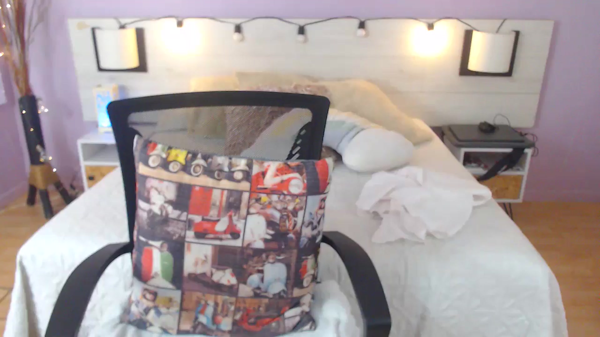 Gallery image thumbnail from Lakshmi_7's myfreecams stream on, 10/20/2025, 03:23 image 8 of 20