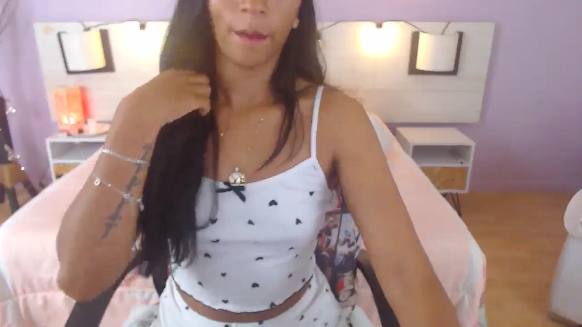 Gallery image thumbnail from Lakshmi_7's myfreecams stream on, 11/16/2025, 16:39 image 9 of 20