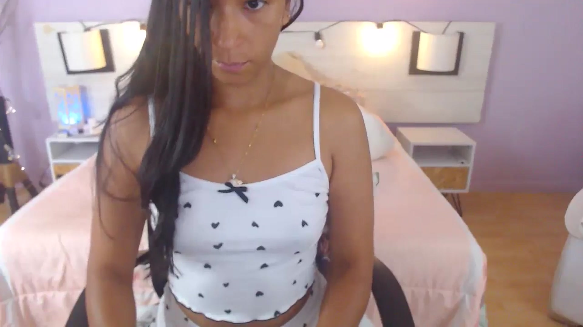 Gallery image thumbnail from Lakshmi_7's myfreecams stream on, 11/16/2025, 16:39 image 13 of 20