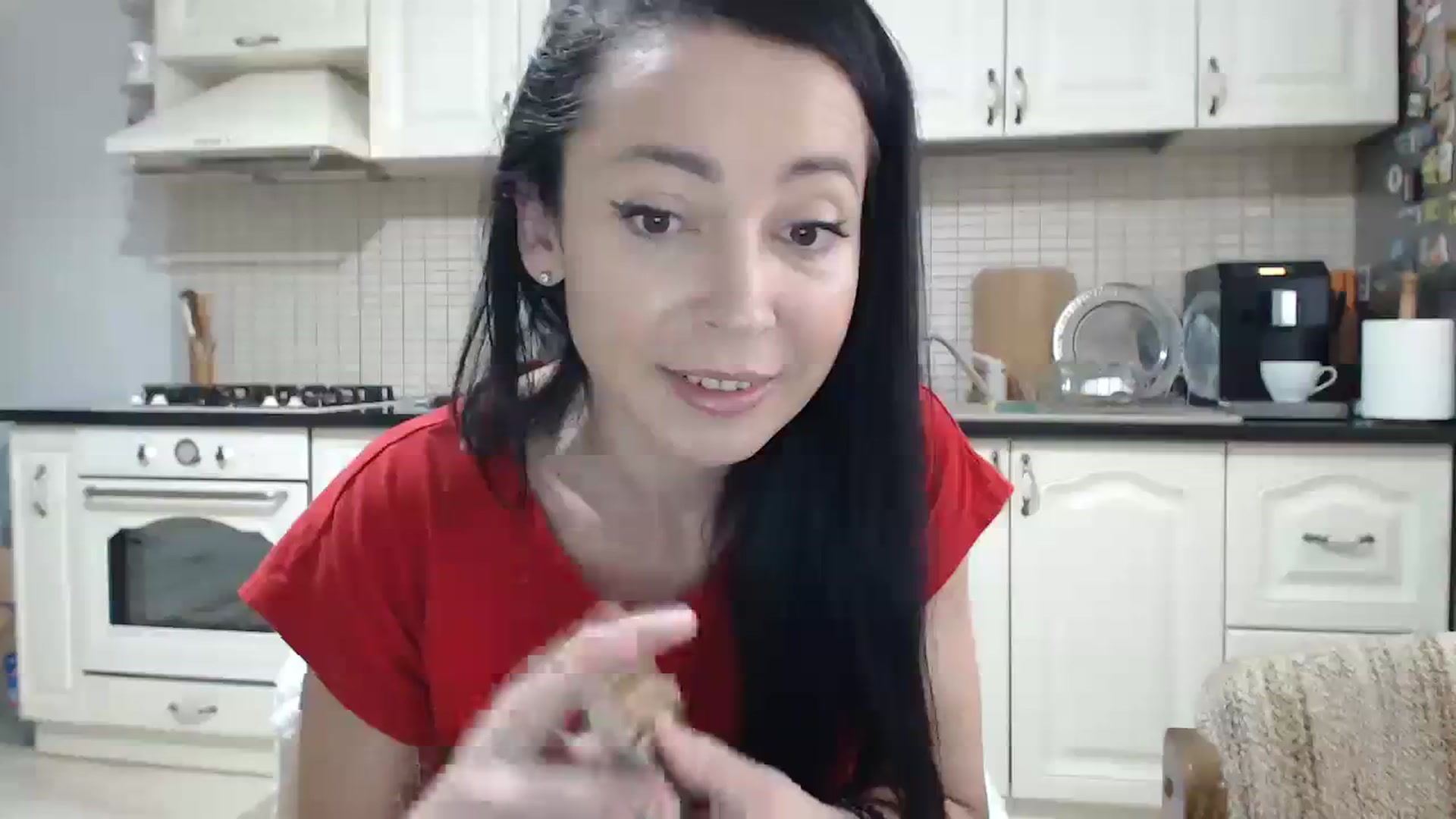 Gallery image thumbnail from LalaShine's myfreecams stream on, 12/24/2023, 08:28 image 2 of 20