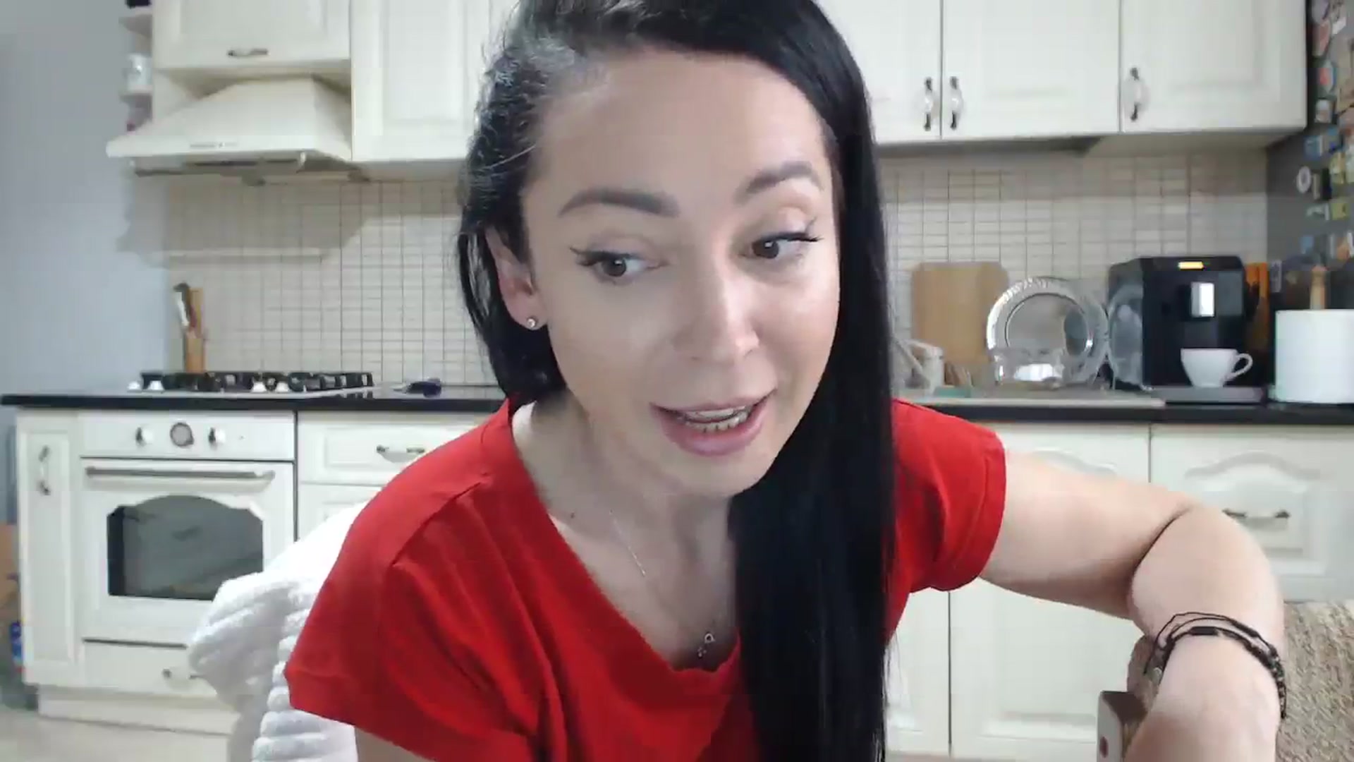 Gallery image thumbnail from LalaShine's myfreecams stream on, 12/24/2023, 08:46 image 3 of 20