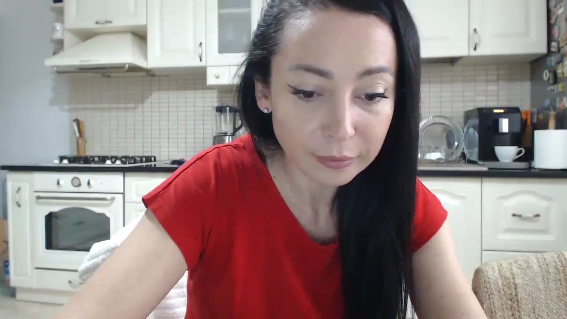Gallery image thumbnail from LalaShine's myfreecams stream on, 12/24/2023, 08:46 image 17 of 20
