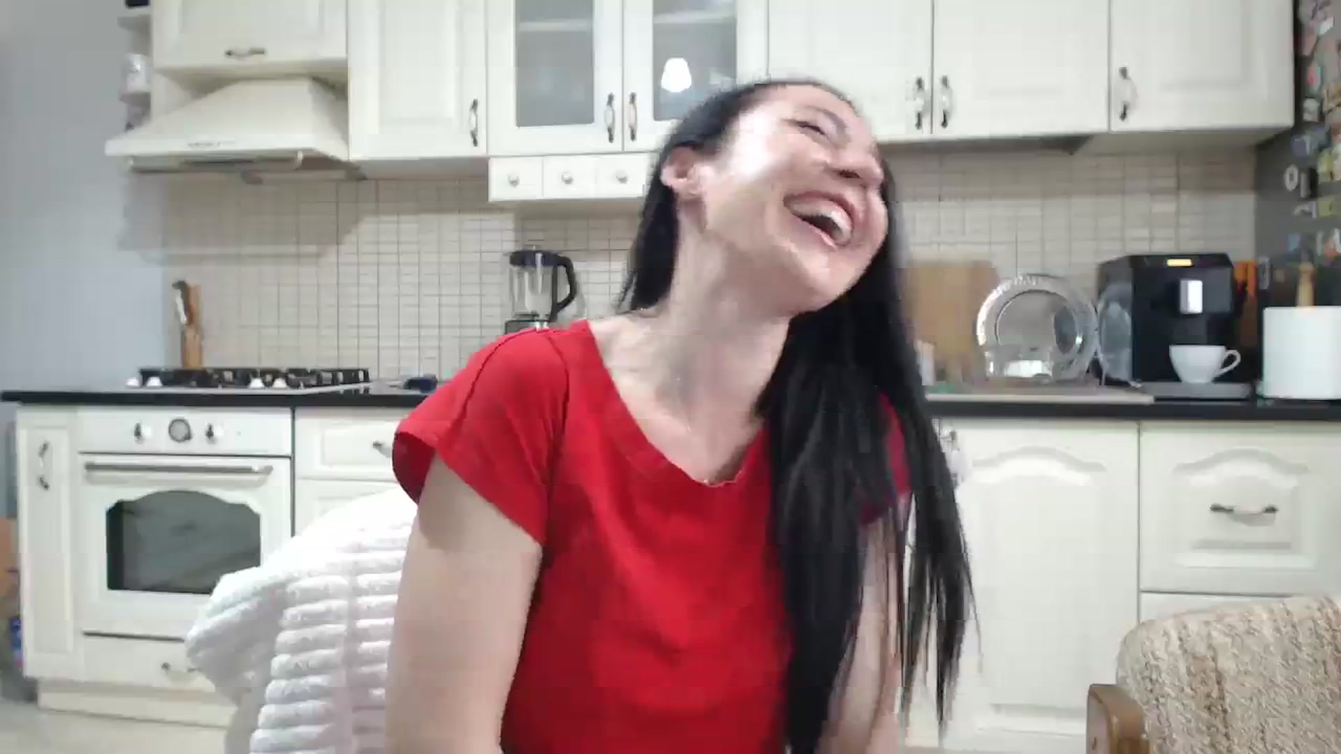Gallery image thumbnail from LalaShine's myfreecams stream on, 12/24/2023, 08:46 image 13 of 20