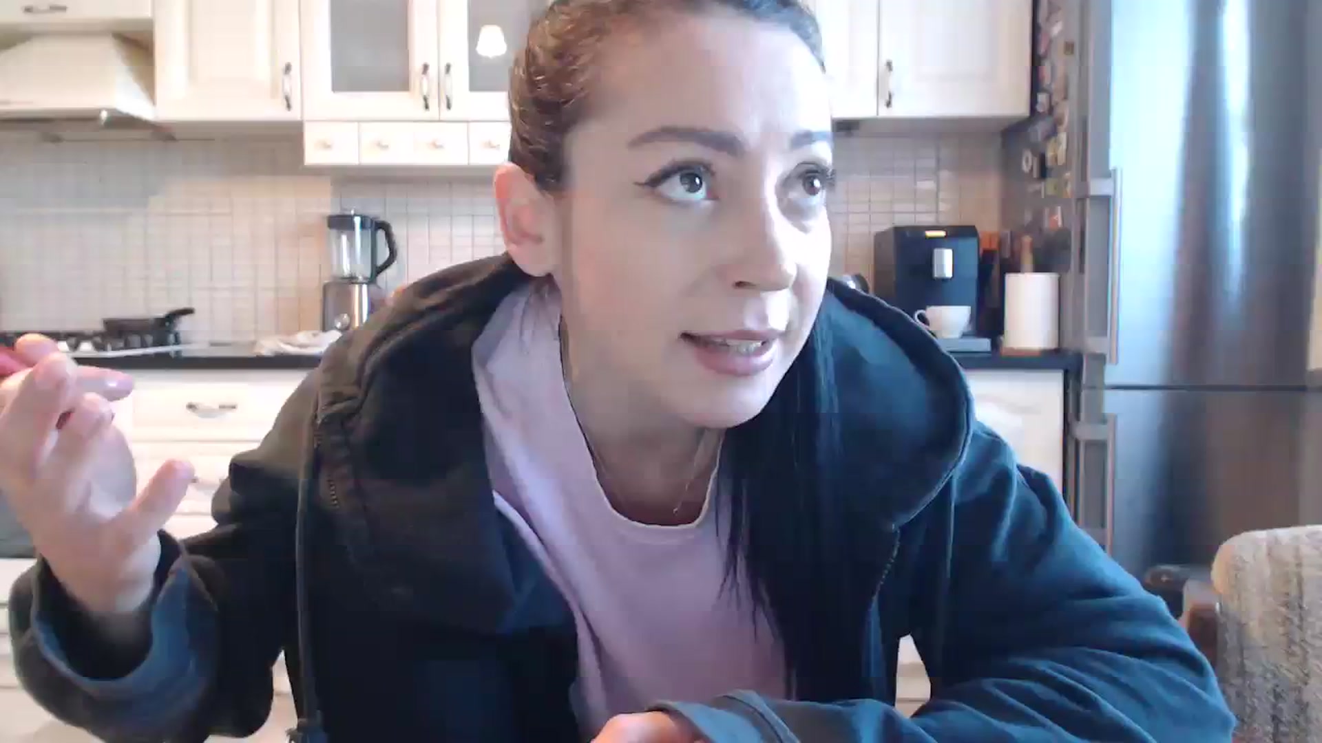 Gallery image thumbnail from LalaShine's myfreecams stream on, 01/20/2024, 08:20 image 3 of 20