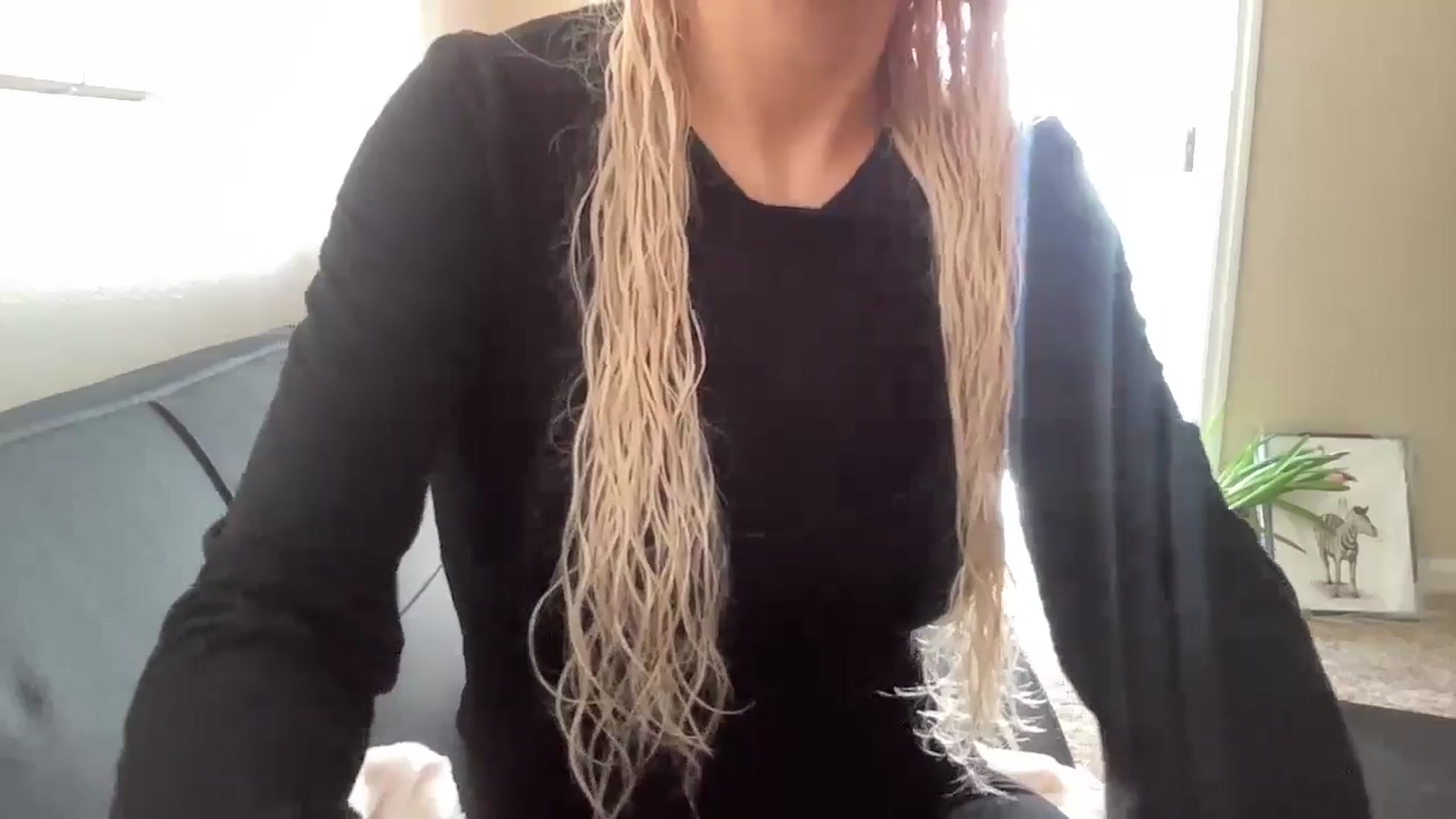 Gallery image thumbnail from Lalalallal's myfreecams stream on, 05/08/2024, 14:33 image 12 of 20