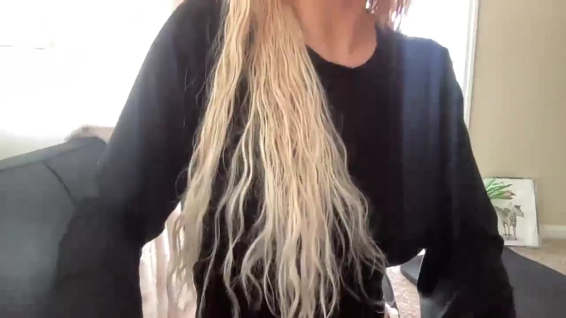 Gallery image thumbnail from Lalalallal's myfreecams stream on, 05/08/2024, 15:00 image 17 of 20
