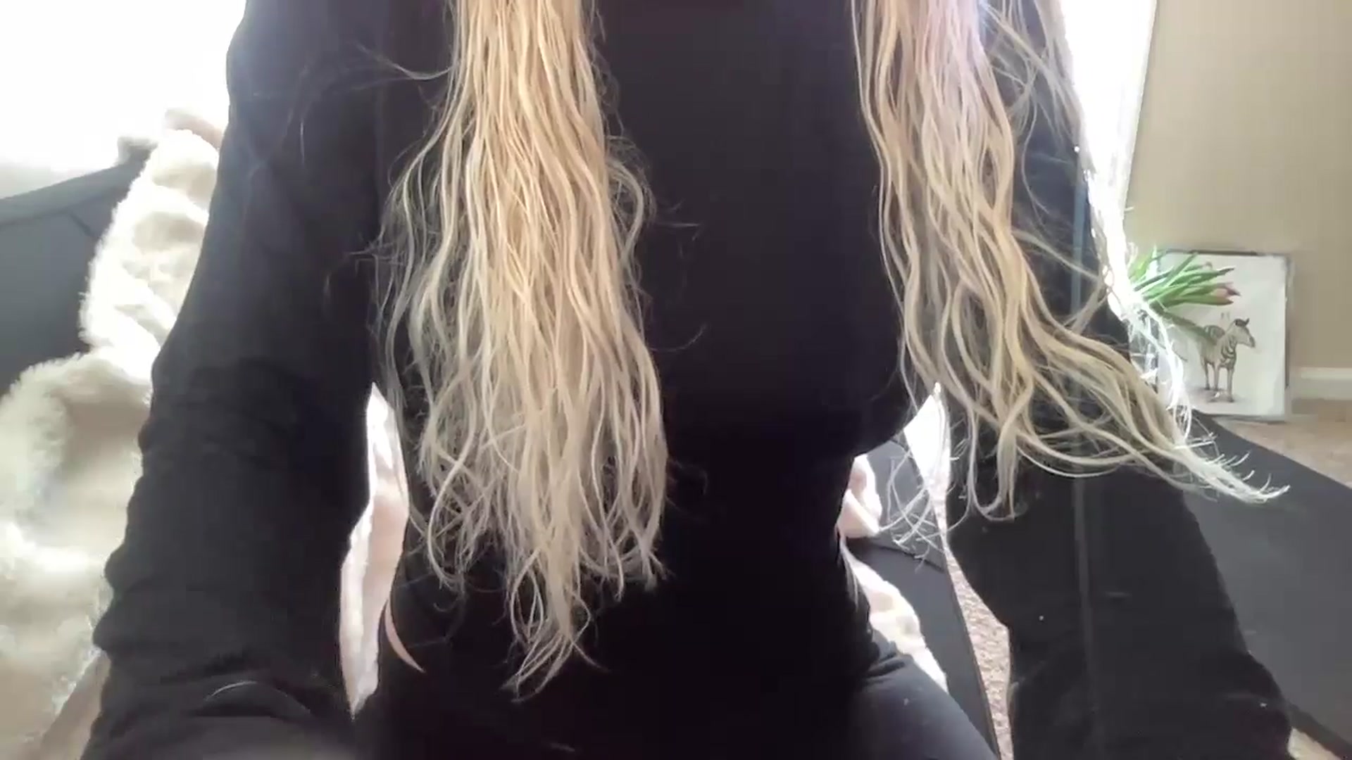 Gallery image thumbnail from Lalalallal's myfreecams stream on, 05/08/2024, 15:00 image 12 of 20