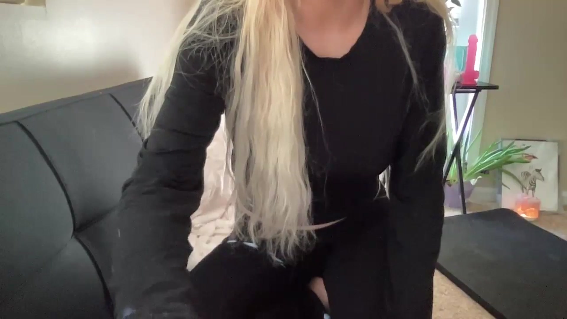 Gallery image thumbnail from Lalalallal's myfreecams stream on, 05/08/2024, 16:48 image 18 of 20