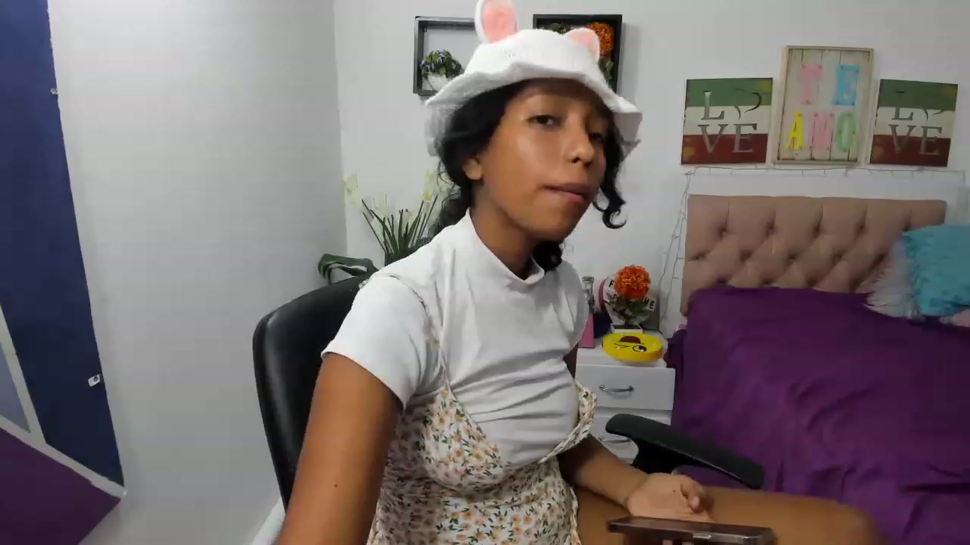 Gallery image thumbnail from Lalita3's myfreecams stream on, 11/15/2022, 02:41 image 15 of 20