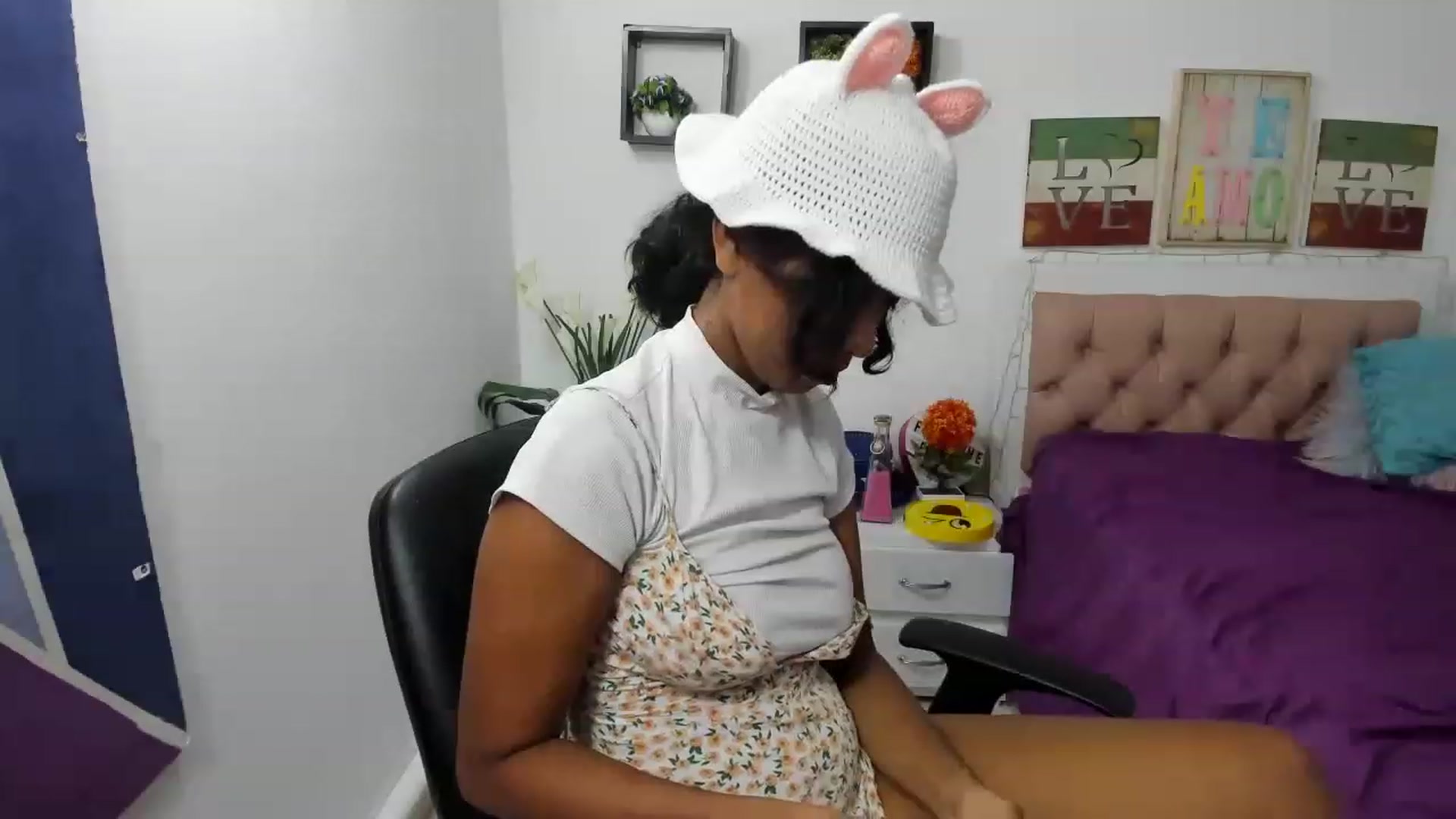 Gallery image thumbnail from Lalita3's myfreecams stream on, 11/15/2022, 02:41 image 12 of 20