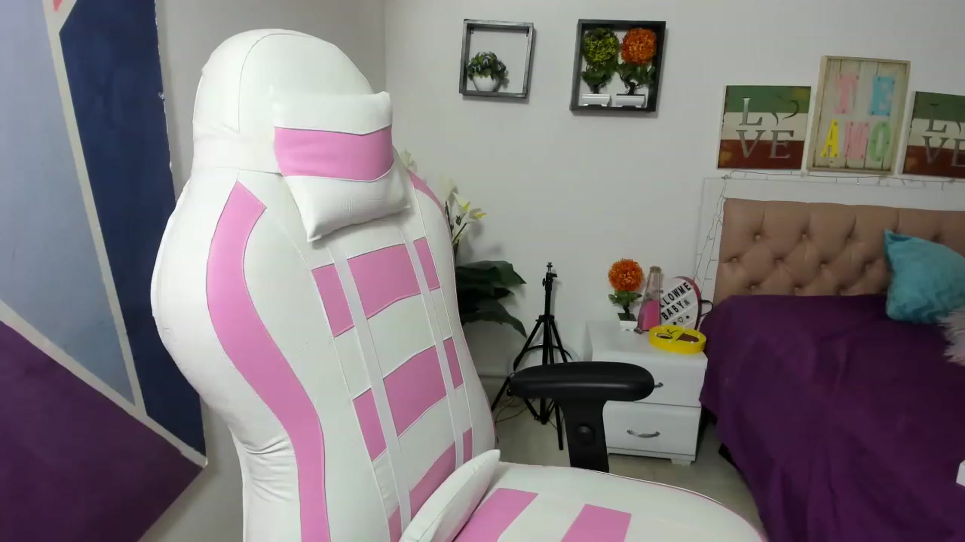 Gallery image thumbnail from Lalita3's myfreecams stream on, 11/24/2022, 05:57 image 19 of 20