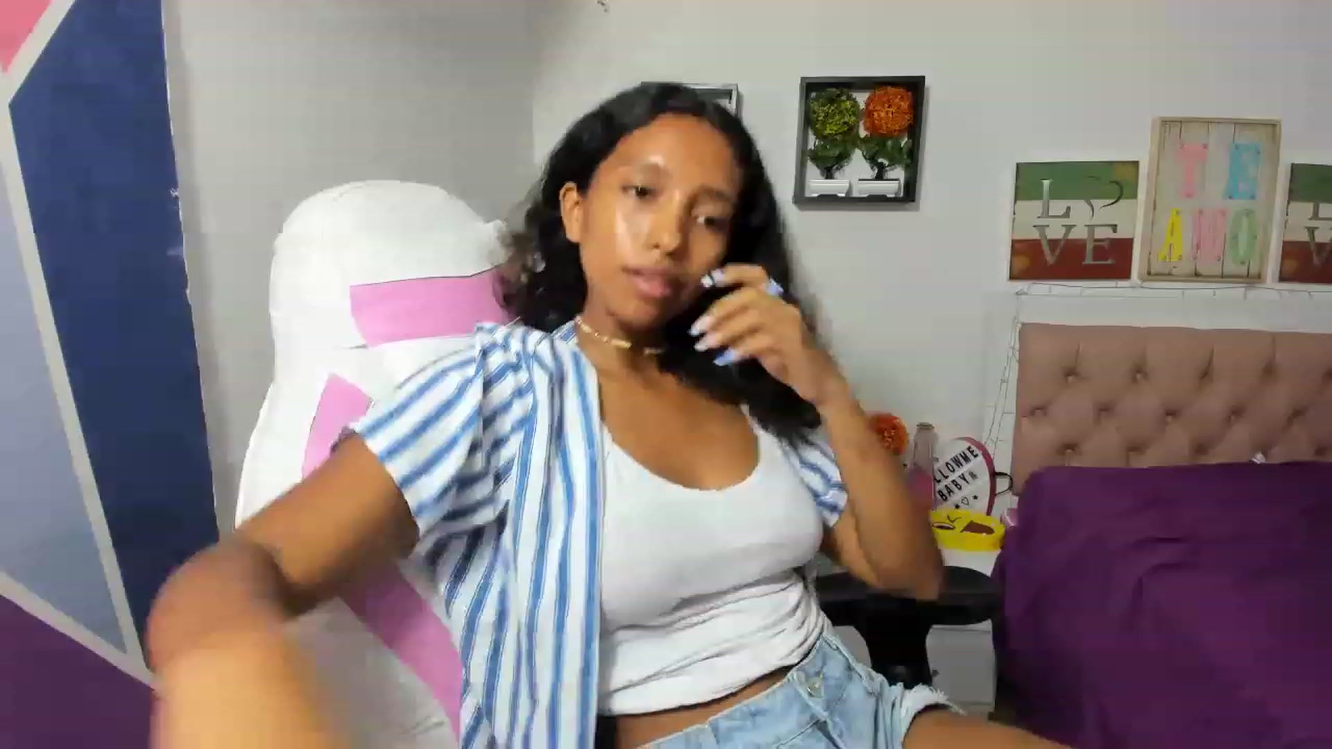 Gallery image thumbnail from Lalita3's myfreecams stream on, 11/28/2022, 03:09 image 1 of 20