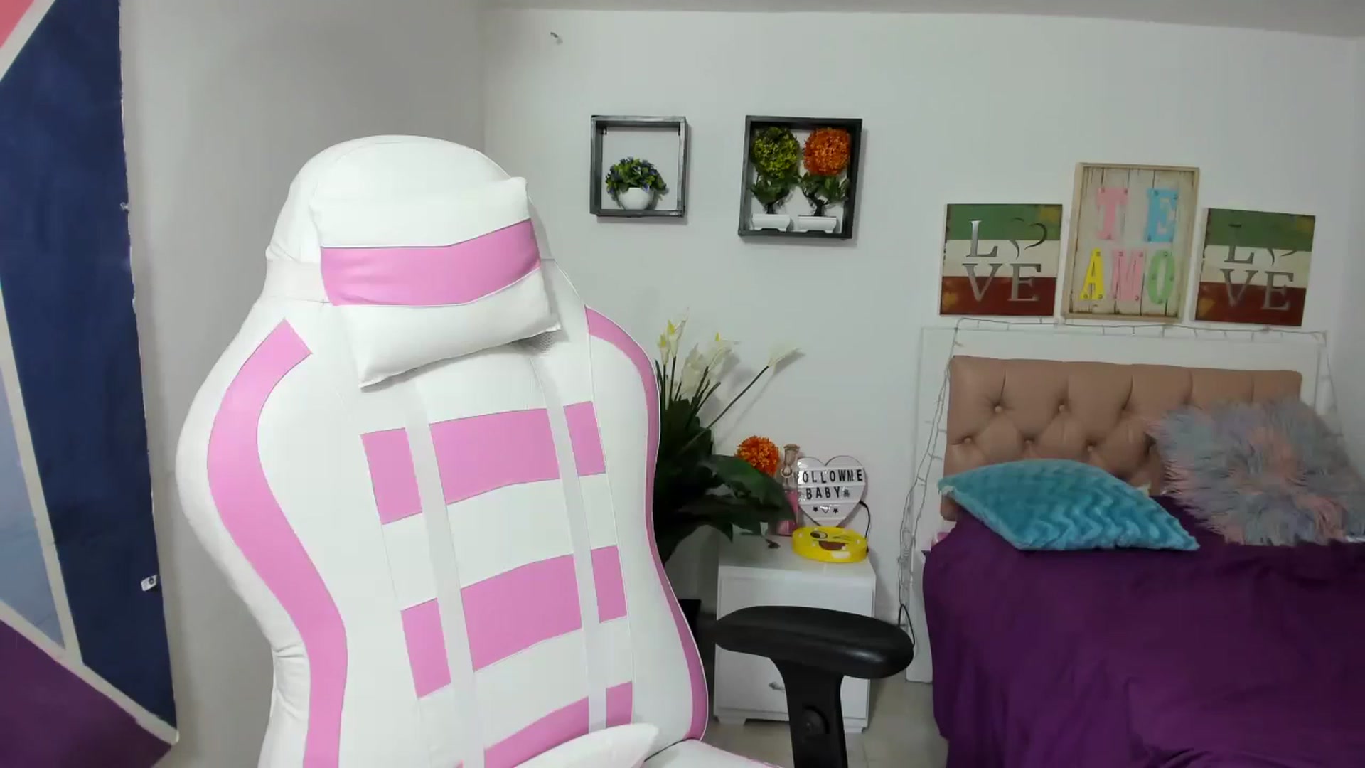 Gallery image thumbnail from Lalita3's myfreecams stream on, 12/01/2022, 02:00 image 8 of 20