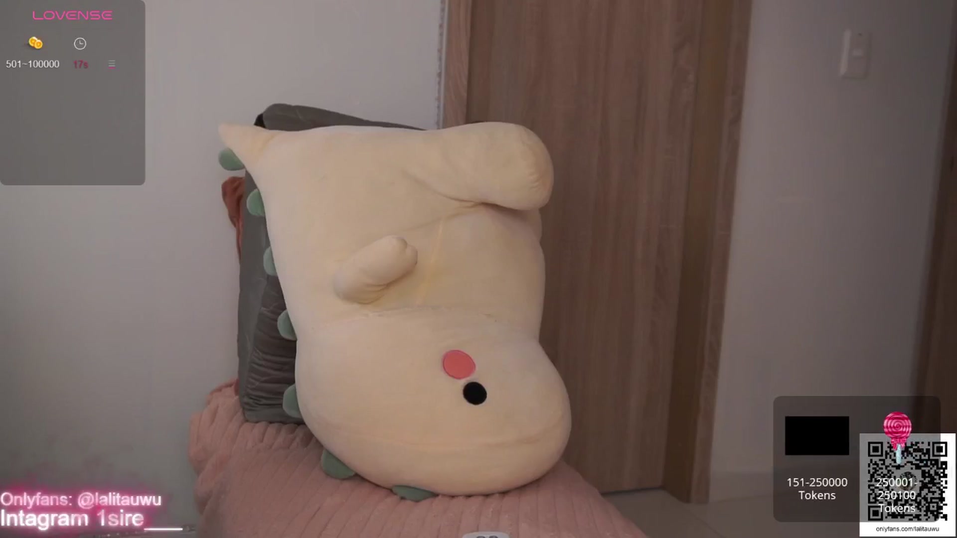 Gallery image thumbnail from LalitaUwU's myfreecams stream on, 07/02/2024, 18:25 image 15 of 20