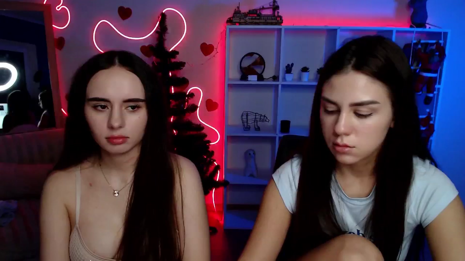 Gallery image thumbnail from Lally's myfreecams stream on, 12/26/2025, 24:01 image 17 of 20