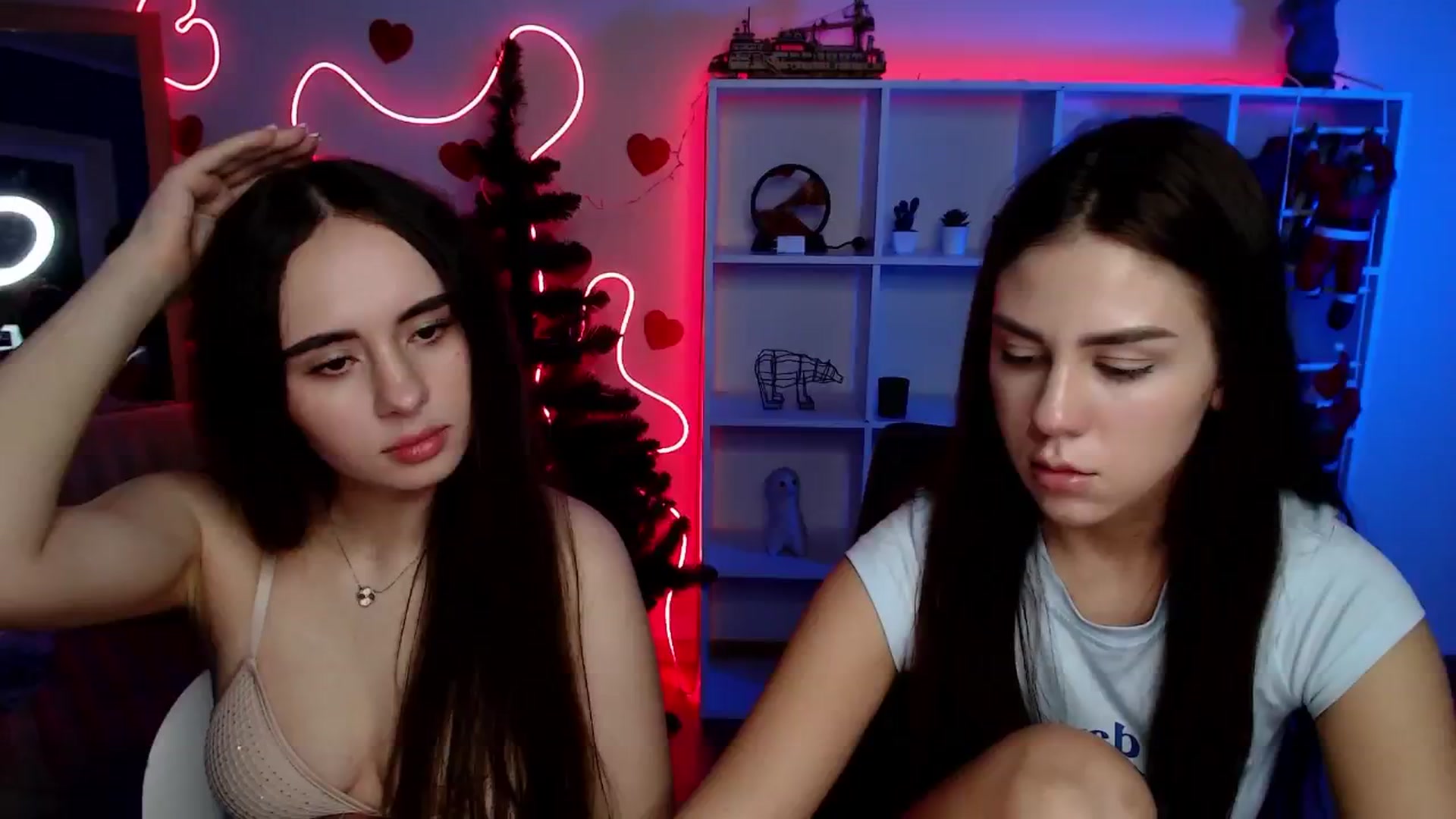 Gallery image thumbnail from Lally's myfreecams stream on, 12/26/2025, 24:01 image 15 of 20