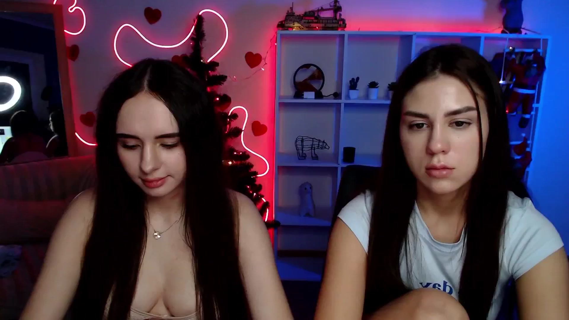 Gallery image thumbnail from Lally's myfreecams stream on, 12/26/2025, 24:01 image 12 of 20