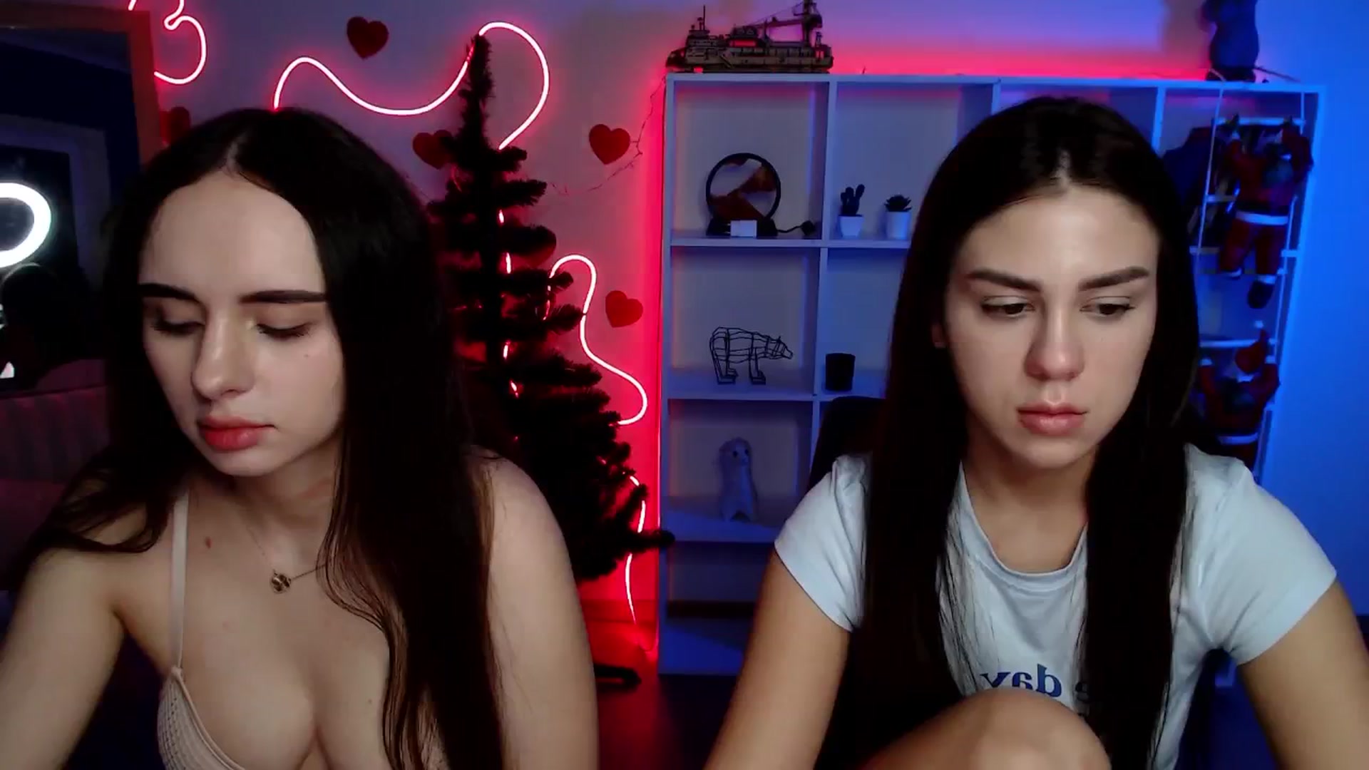 Gallery image thumbnail from Lally's myfreecams stream on, 12/26/2025, 24:01 image 3 of 20