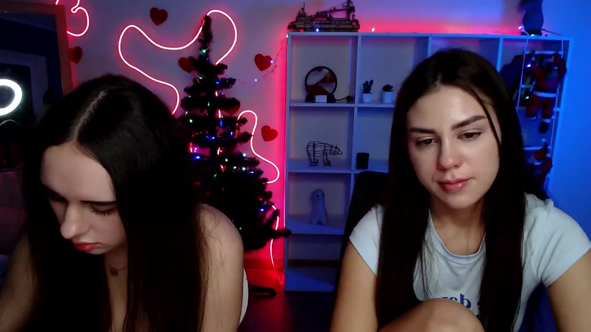 Gallery image thumbnail from Lally's myfreecams stream on, 12/26/2025, 24:01 image 9 of 20