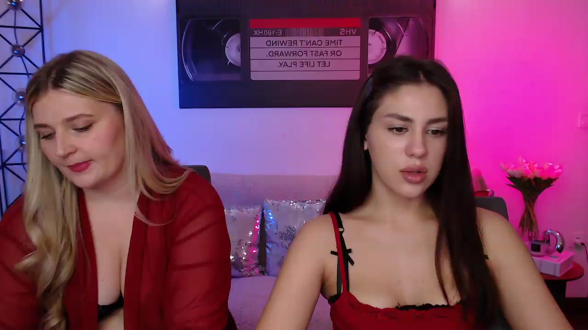 Gallery image thumbnail from Lally's myfreecams stream on, 05/28/2026, 13:34 image 18 of 20