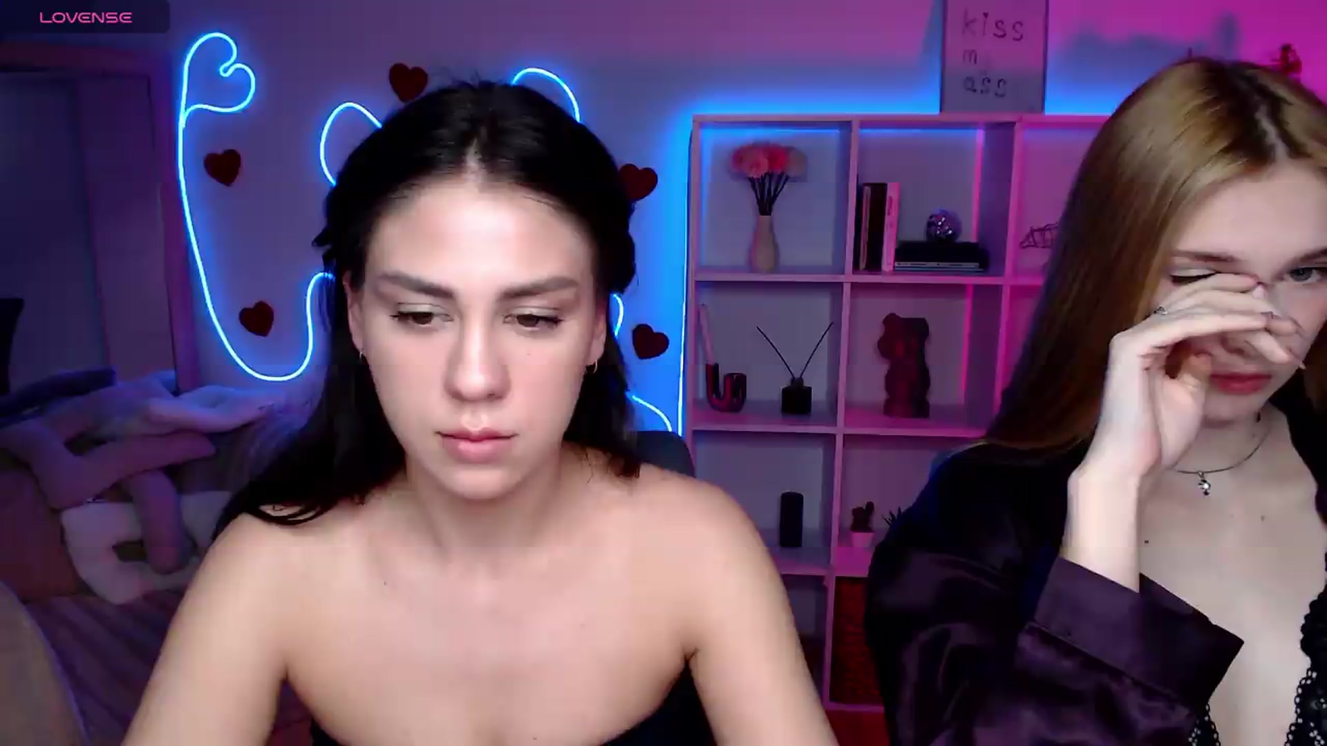 Gallery image thumbnail from Lally's myfreecams stream on, 06/14/2026, 11:15 image 12 of 20