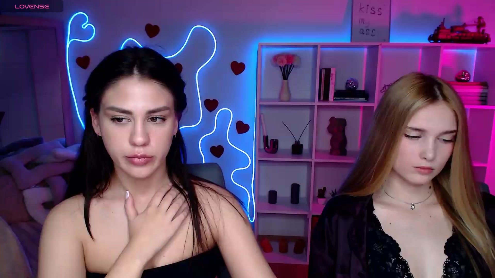 Gallery image thumbnail from Lally's myfreecams stream on, 06/14/2026, 11:15 image 17 of 20